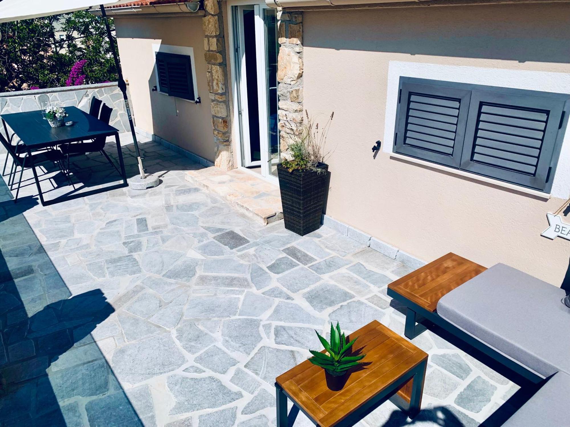 Ferienwohnungen VI La Mare With Heated Pool Zadar Eksteriør bilde