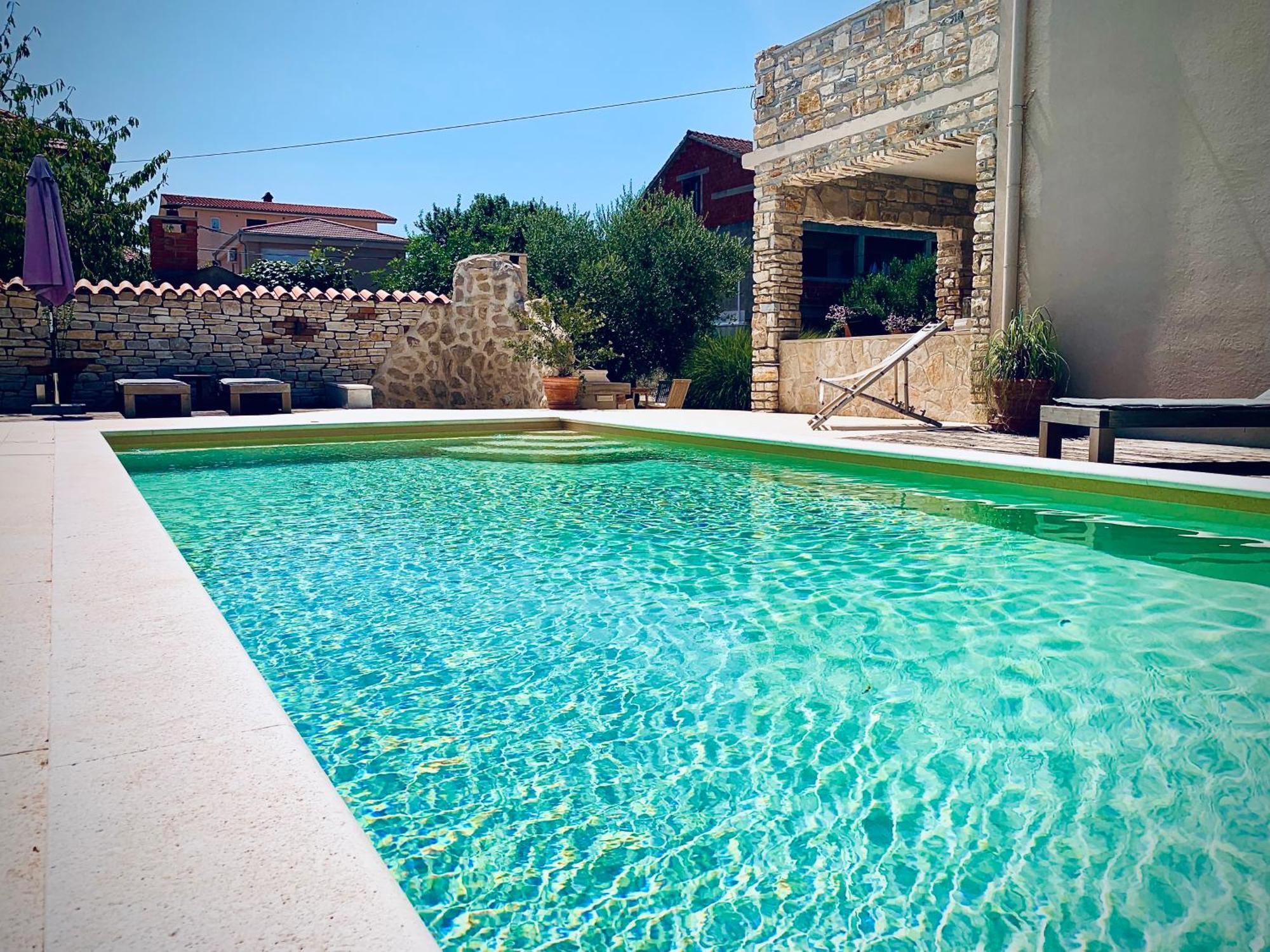 Ferienwohnungen VI La Mare With Heated Pool Zadar Eksteriør bilde